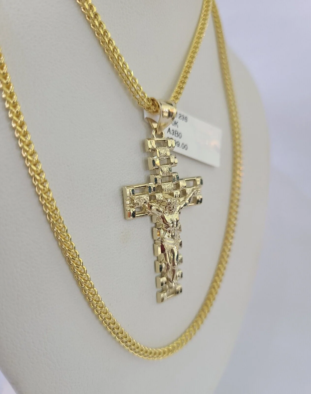 10K Franco Chain Jesus Cross Pendant Charm Necklace 20"-26" 2.5mm Yellow Gold - Image 3