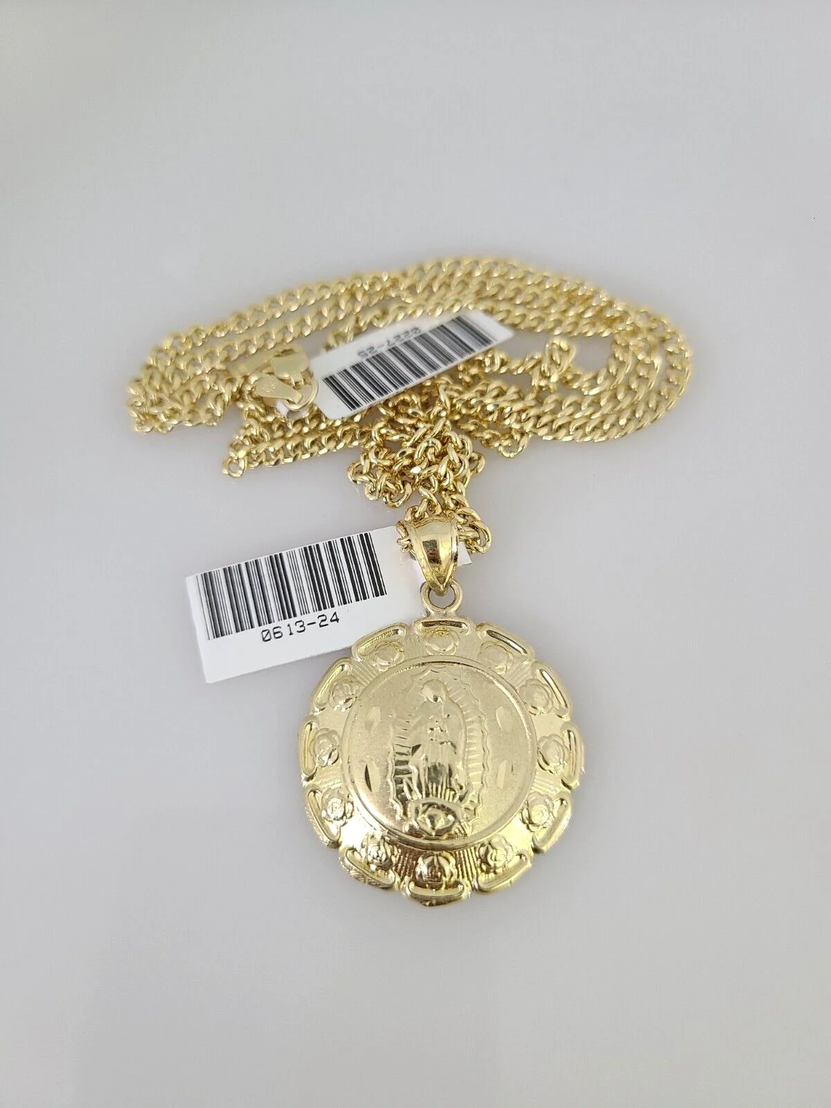 10k Gold Miami Cuban Chain Virgin Mary Charm Pendant 3mm 18-28in Necklace Set - Image 4