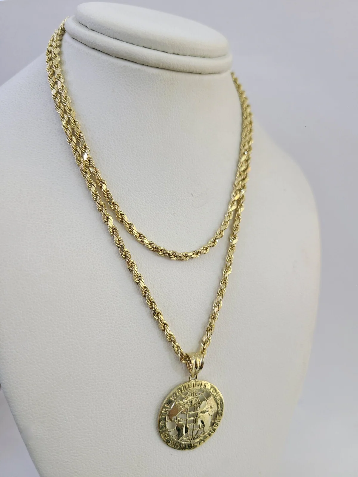 10k Gold Rope Chain World is Yours Charm Pendant Set 18"-28" inch 2.5mm Necklace - Image 2