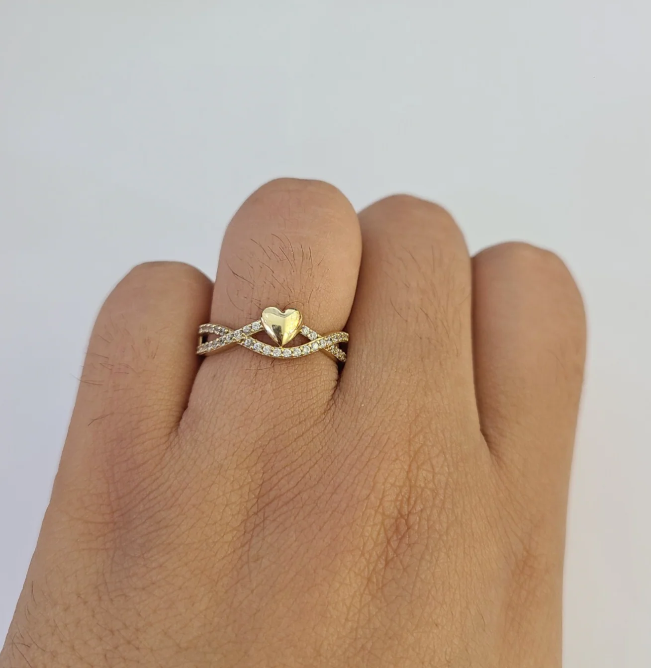 10k Hearts Ladies Ring Casual Band Yellow Gold Genuine Brand New All Sizes