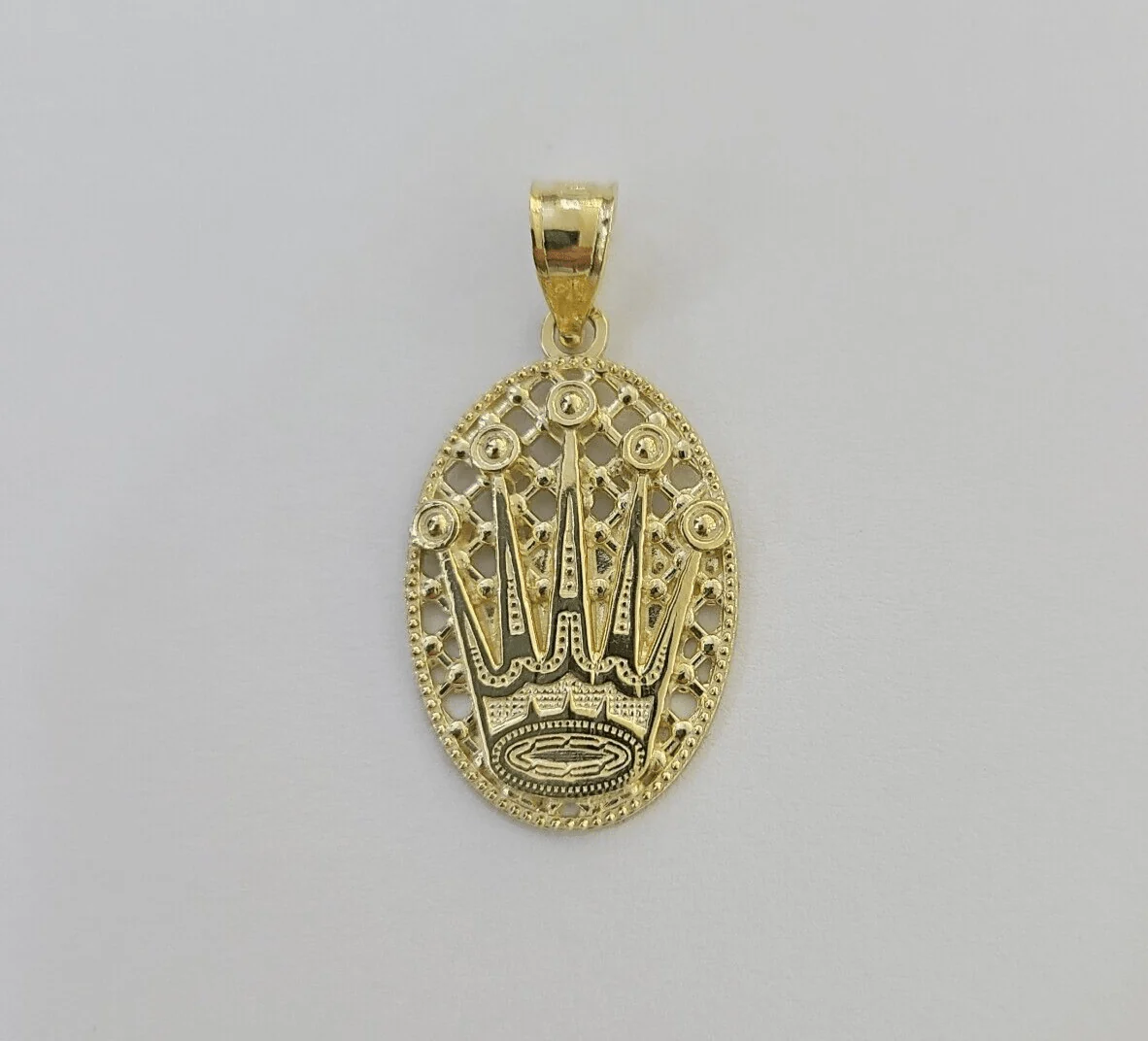 10K Real Yellow Gold Crown Circular Charm Pendant Gold 10kt - Image 3