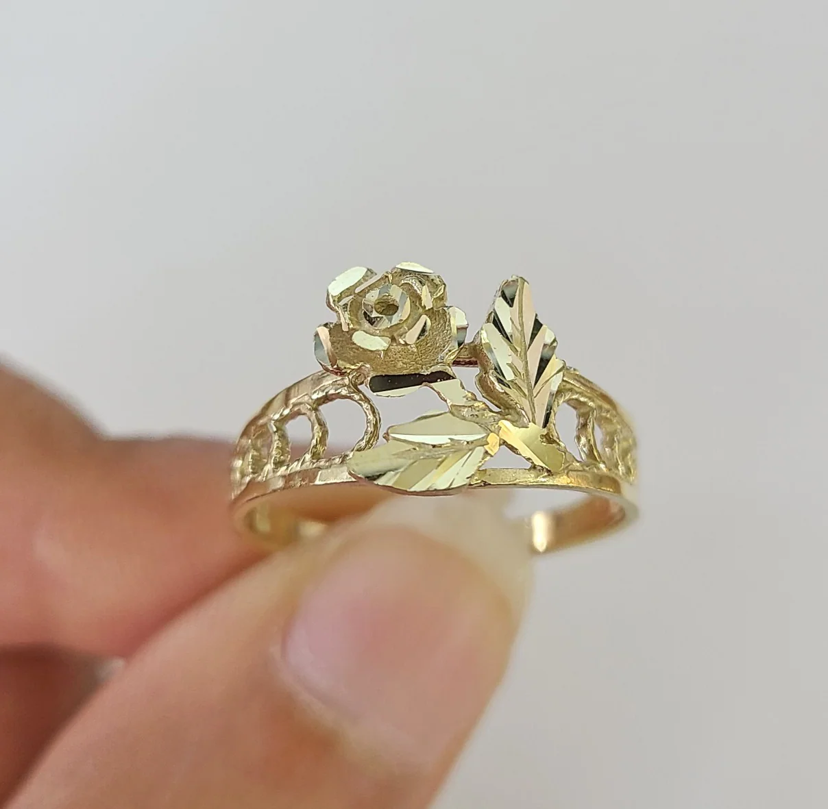 10k Yellow Gold Rose Flower Ring Casual Band Genuine Brand New All Sizes - Image 3