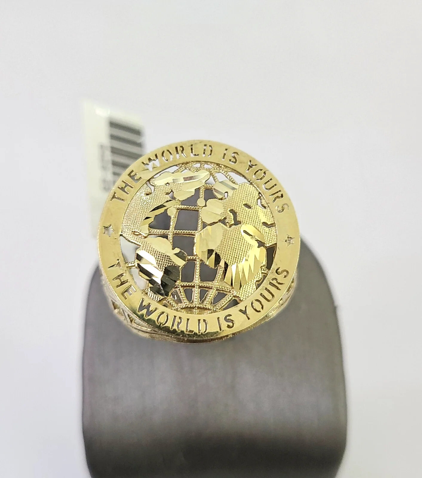 10k Yellow Gold World is Yours Ring Casual Band Genuine Brand New All Sizes - Image 2