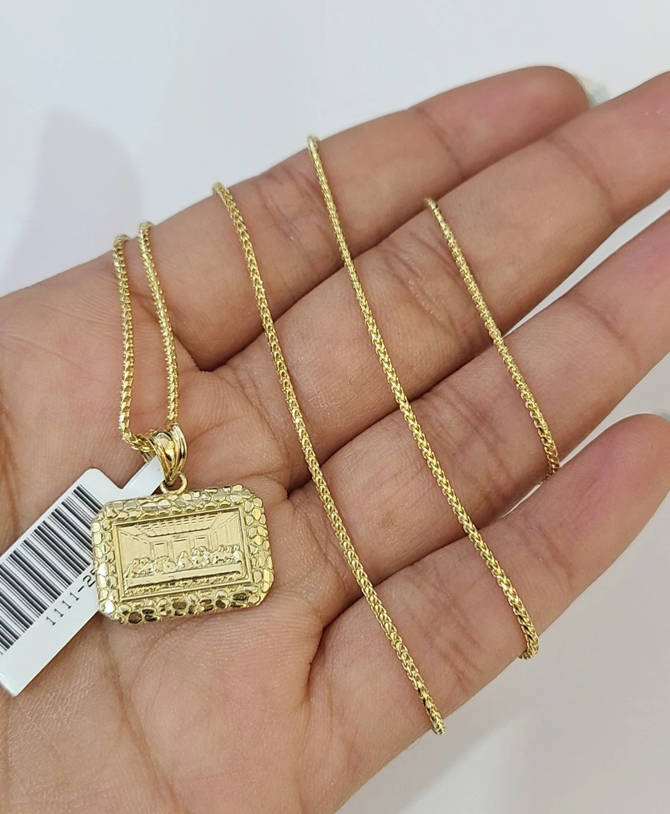 10kt Franco Chain Necklace Last Supper Pendant 1mm 16-22 Inches Ladies Gold