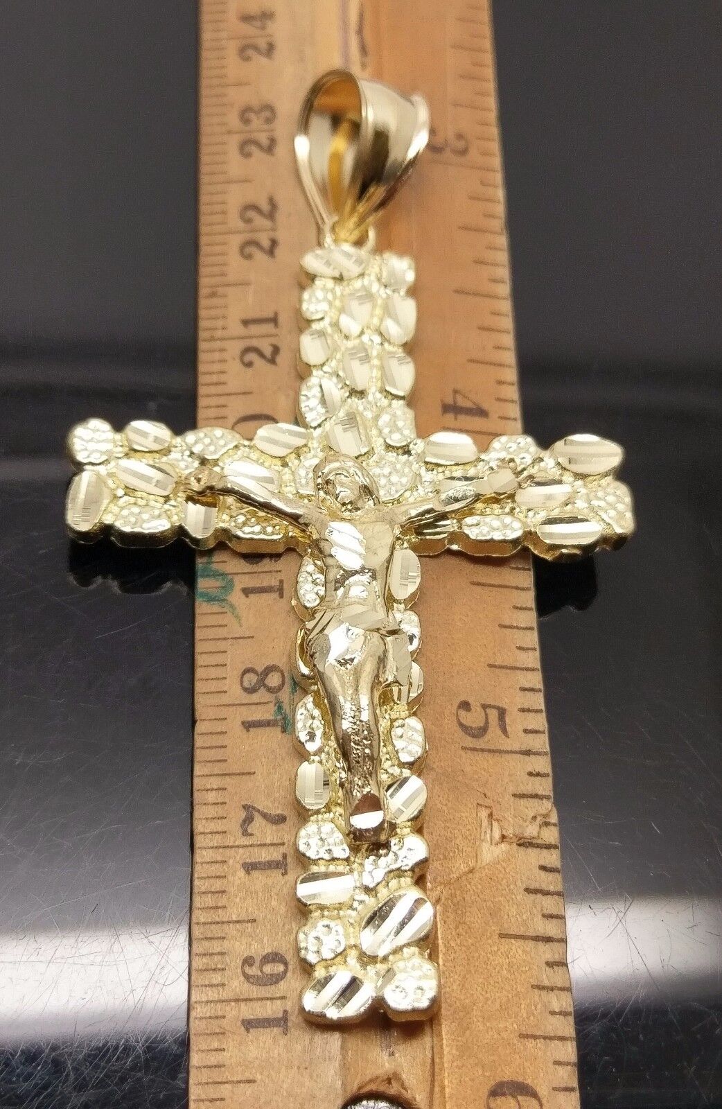 Nugget Style 10K Yellow Gold Men Women Jesus Crucified Cross Pendent - Image 5
