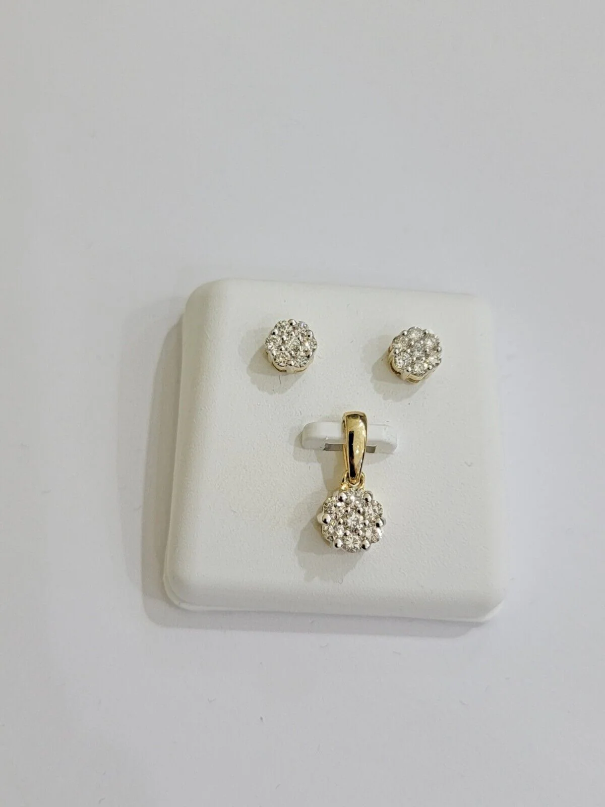 Rea 10k Gold Diamond Charm Pendant Earring Set for Ladies/ Women with FREE Chain - Image 4