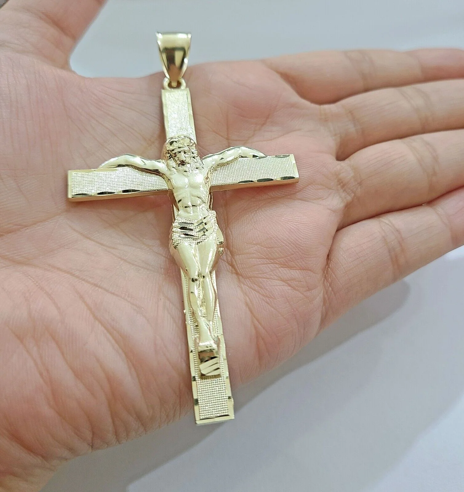 Real 10k Gold Jesus Crucifix Charm Pendant 10kt Yellow Gold Men Women - Image 3