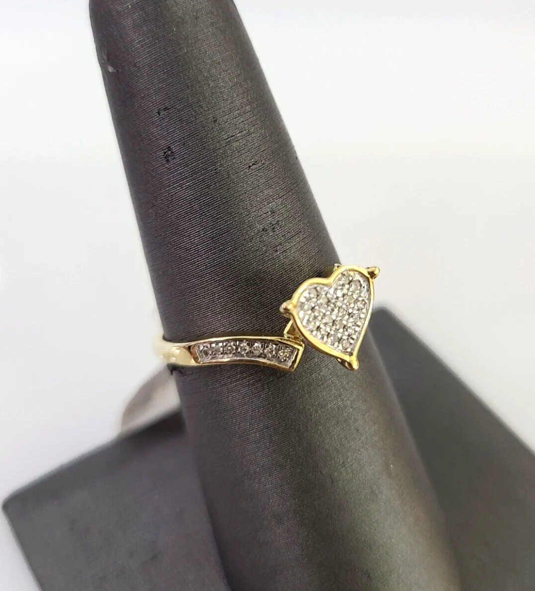 Real 10k Hearts Diamond Ladies Ring Women Casual 10Kt Yellow Gold All Sizes - Image 4