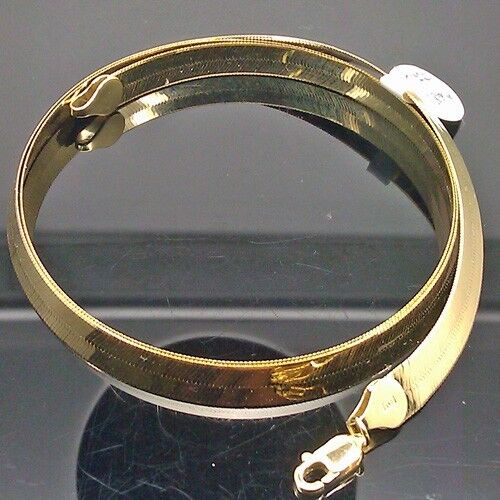 REAL 10K Yellow Gold 7mm Herringbone 22" Necklace Chain - Image 2