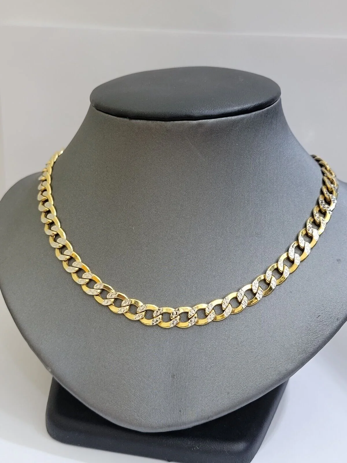 Real 10k Yellow Gold Chain Curb Link Necklace 8mm 26 Inch Diamond Cut Two-tone - Image 9